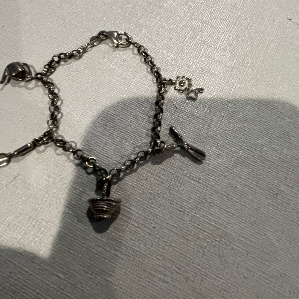 Vintage silver gardening bracelet. Soooo Cute!! GUC!